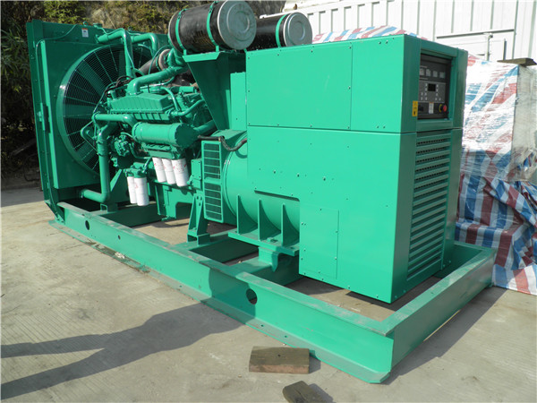 成华发电车出租-柴油发电机组在使用的过程中应该做好哪些防护工作