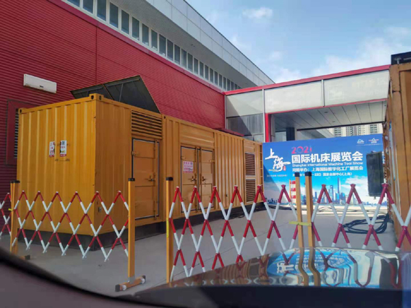 成华出租发电机-柴油发电机和汽油发电机哪个更好一些？