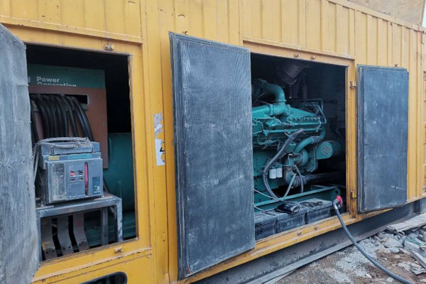 成华发电机组夏季保养的注意事项有哪些？