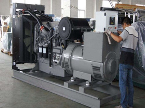 成华柴油发电机组和储能设备配合使用的案例