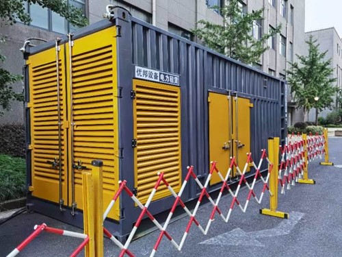 成华如何使用转速表检查发动机的转速？