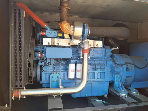 成华燃油消耗率与进气温度的具体关系是什么？